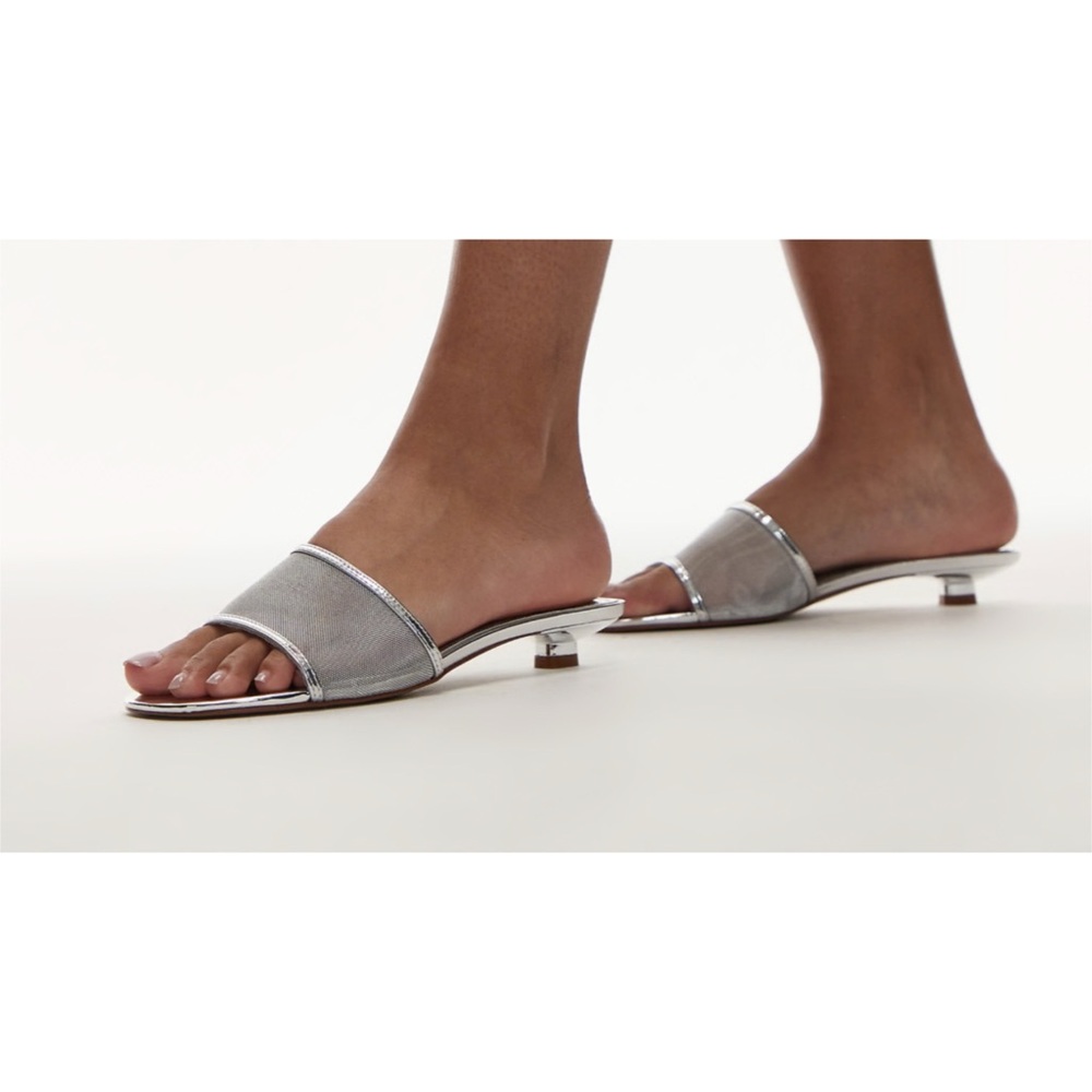 Mango Micro Heel Mesh Sandals
Size 6.5